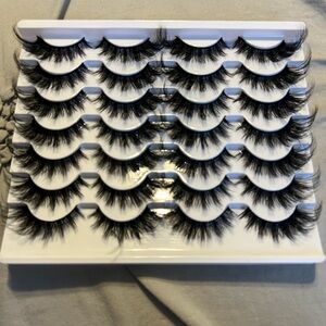Dramatic Black False Eyelashes Set